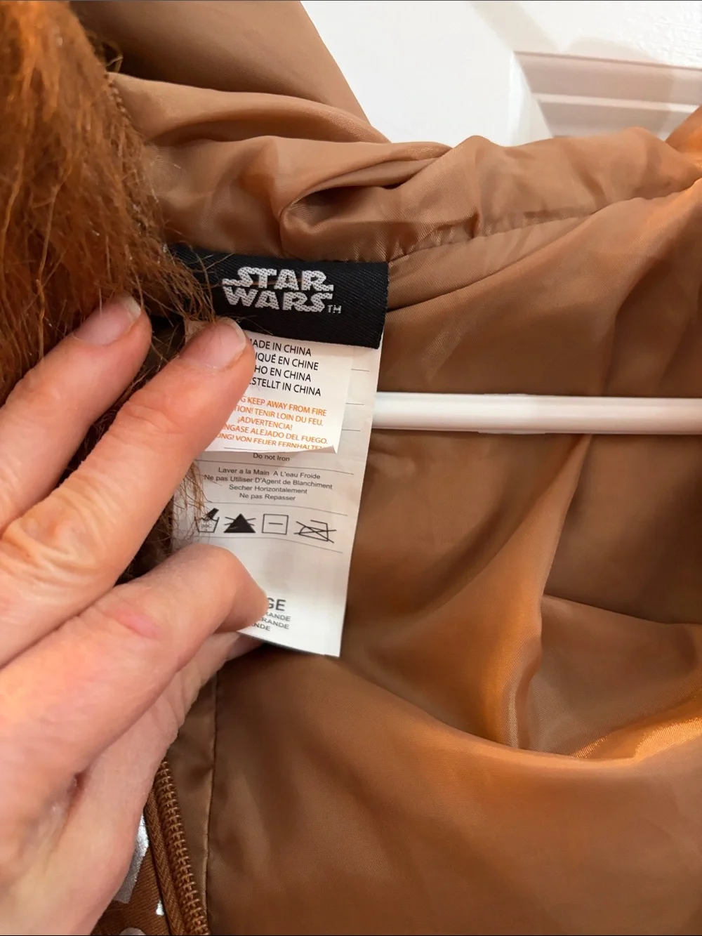 Star Wars Chewbacca-Inspired Chestnut Brown Faux Fur Jacket with Hood - Picture 2 of 8